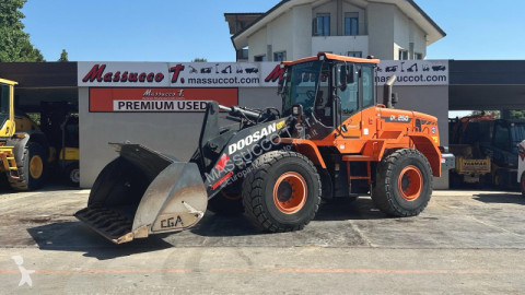 Chargeuse Doosan