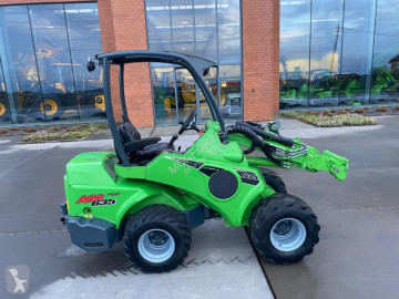 Avant tecno farm loader