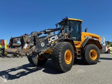 JCB