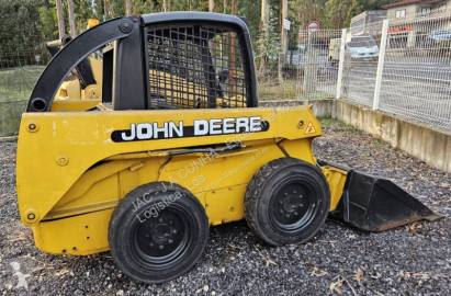 Mini-chargeuse John Deere