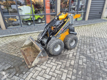 Mini-chargeuse Giant