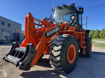Chargeuse sur pneus Doosan