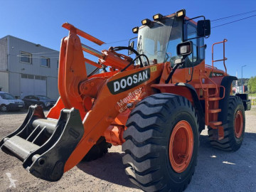 Chargeuse sur pneus Doosan