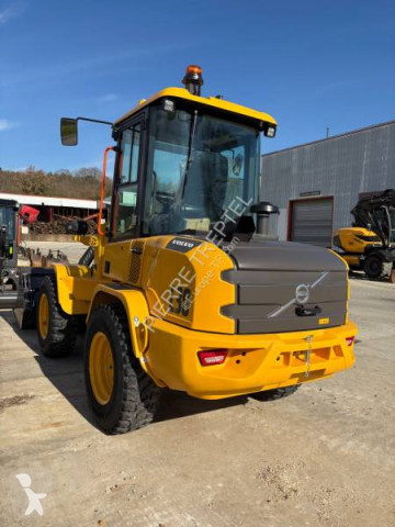 25 used Volvo France loaders for sale on Via Mobilis