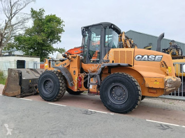 Case721F