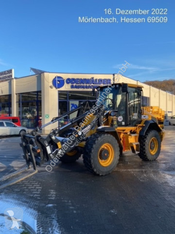 Chargeuse sur pneus JCB