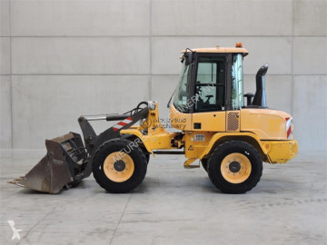 Pala cargadora de ruedas Volvo L 30, 32 anuncios de pala cargadora