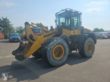 Komatsu
