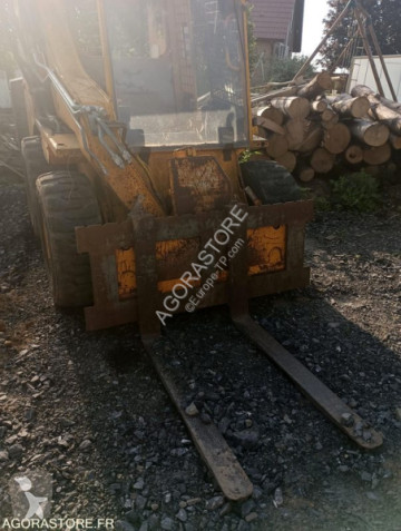 Mini-chargeuse JCB