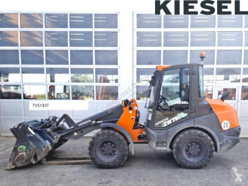 Chargeuse Hitachi ZW75 6
