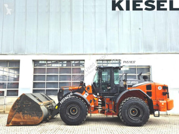 Hitachi ZW250 7
