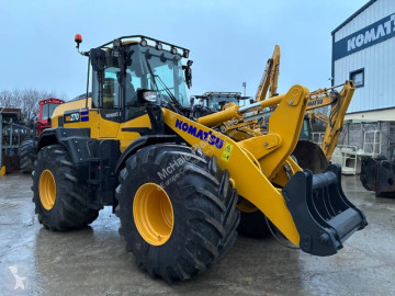 Komatsu WA 270-8E0