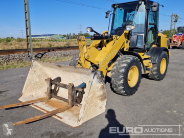 Caterpillar908