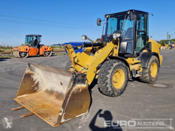 Caterpillar908