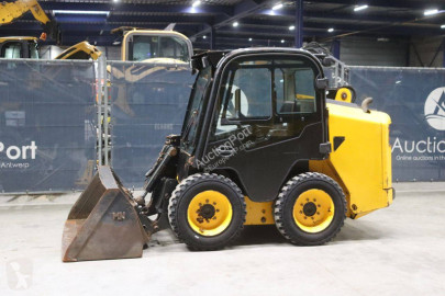 Chargeuse sur pneus JCB