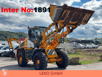 Liebherr L524 Mit 3 Löffeln & 1 Gabel
