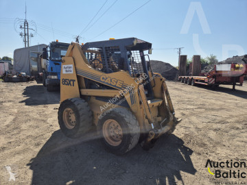 Case 85XT
