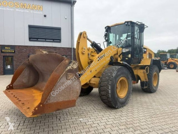 Caterpillar930