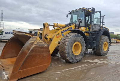 Колёсный погрузчик Komatsu