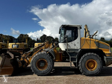 محملة بعجلات Liebherr