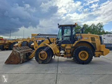Pá carregadora sobre pneus Caterpillar