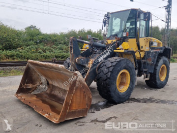 Incarcator pe roti Komatsu
