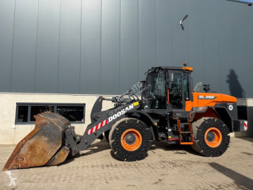 Chargeuse sur pneus Doosan