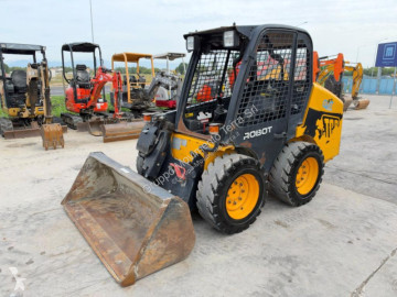 Mini-chargeuse JCB