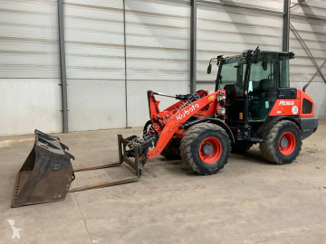Chargeuse sur pneus Kubota