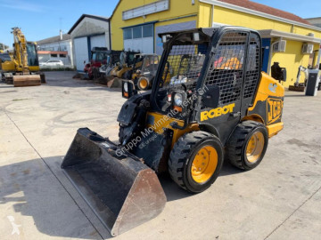 Mini-chargeuse JCB