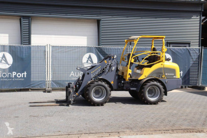 Chargeuse sur pneus Eurotrac neuve
