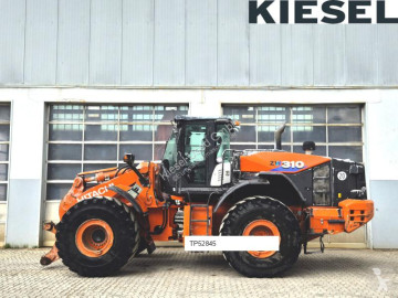 Kolový nakladač Hitachi