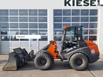 Kolový nakladač Hitachi