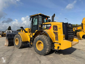 محملة بعجلات Caterpillar