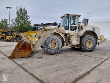 Chargeuse sur pneus Caterpillar