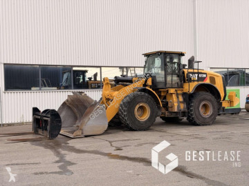 محملة بعجلات Caterpillar