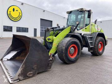 محملة بعجلات Claas