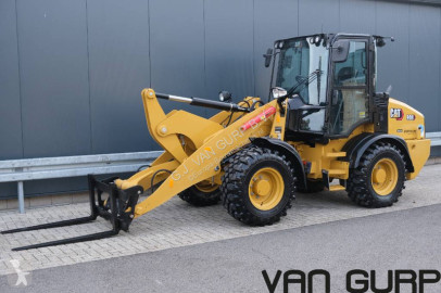 Caterpillar908