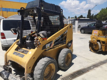 Mini-nakladač Caterpillar 226B2