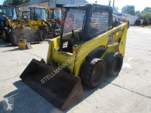 Komatsu SK 714 mini-pá carregadora usada
