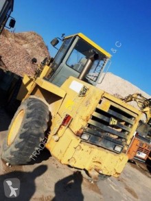 Chargeuse sur pneus JCB 415