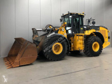 John Deere 744 K