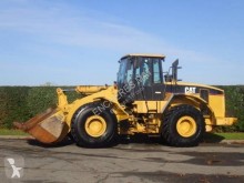 колесен товарач Caterpillar