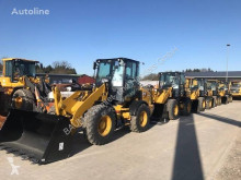 Pala cargadora Caterpillar 908 M 4x MIETE EUR 1.200,- RENTAL pala cargadora de ruedas usada
