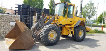 Volvo L 60 E Neu Reifen Zentralschmier Schnellwechsel incarcator pe roti second-hand