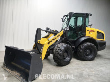 Incarcator pe roti New Holland W 80