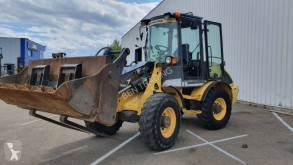 New Holland w60btc chargeuse sur pneus occasion