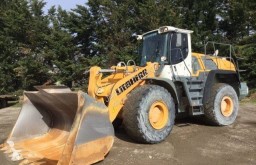 Liebherr L580 lastare på däck begagnad