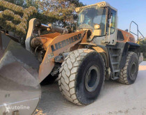 Liebherr wheel loader L566