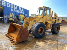 Lastik tekerli yükleyici Caterpillar 950